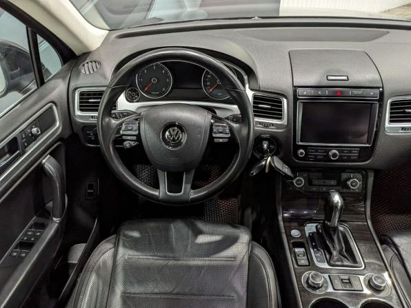 Volkswagen Touareg II Рестайлинг с пробегом 2016 года, цена 2 449 000 рублей, 248985 км, внедорожник, Автокод Объявления