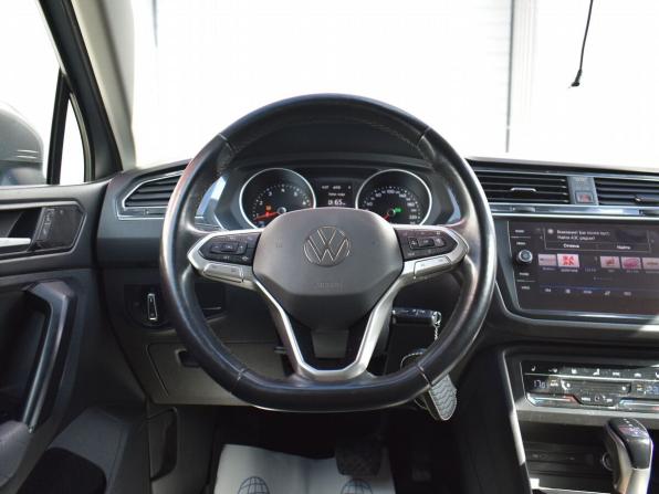 Volkswagen Tiguan II Рестайлинг с пробегом 2021 года, цена 2 349 000 рублей, 118032 км, внедорожник, Автокод Объявления