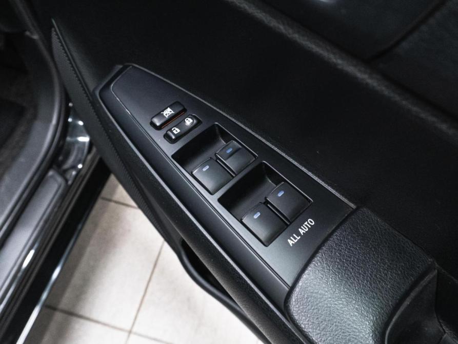 Toyota Corolla XI (E160 E170) Рестайлинг 2 Красноярск  - изображение 11