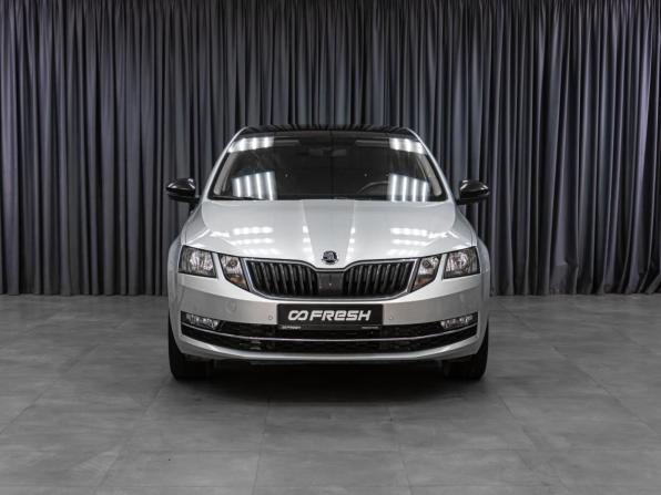 Skoda Octavia III (A7) Рестайлинг с пробегом 2019 года, цена 1 929 000 рублей, 88442 км, лифтбек, Автокод Объявления