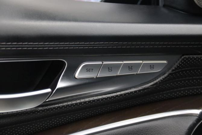 Kia K900 II с пробегом 2019 года, цена 3 135 350 рублей, 128264 км, седан, Автокод Объявления