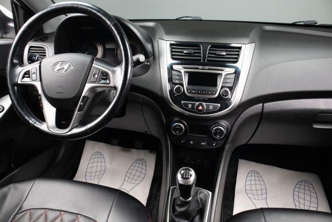 Hyundai Solaris I Рестайлинг с пробегом 2016 года, цена 1 009 000 рублей, 66305 км, седан, Автокод Объявления