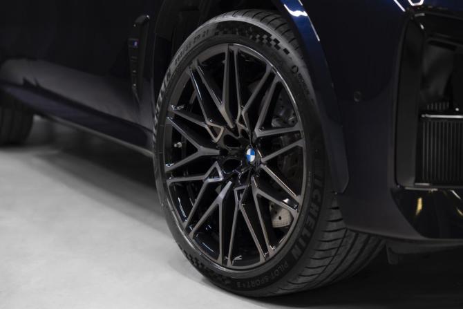 Новый BMW X5 M III (F95) Рестайлинг 2026 года, цена 28 196 400 рублей, внедорожник, Автокод Объявления