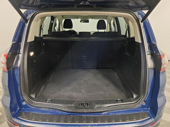 Ford S-MAX II с пробегом 2018 года, цена 1 899 000 рублей, 166653 км, минивэн, Автокод Объявления