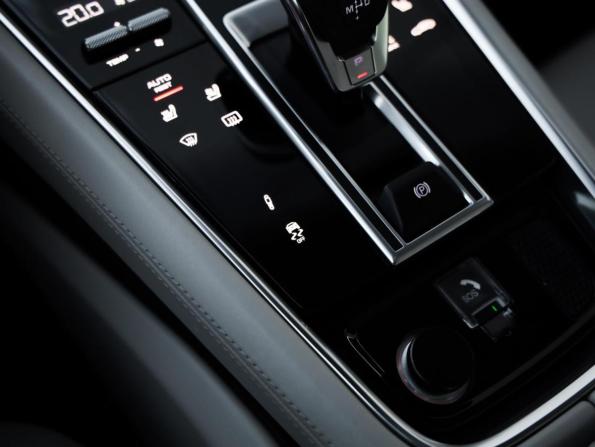 Porsche Panamera II с пробегом 2016 года, цена 5 989 000 рублей, 99872 км, лифтбек, Автокод Объявления