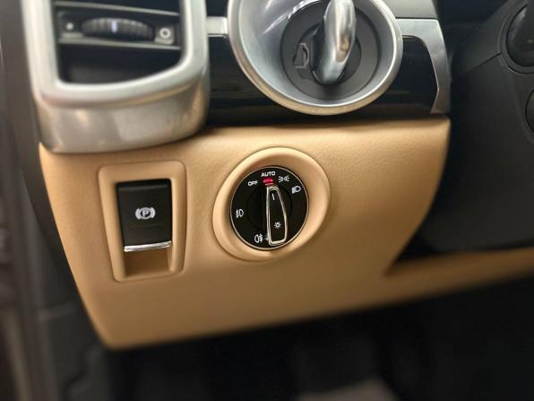 Porsche Cayenne II Рестайлинг (958) с пробегом 2017 года, цена 3 989 000 рублей, 138000 км, внедорожник, Автокод Объявления