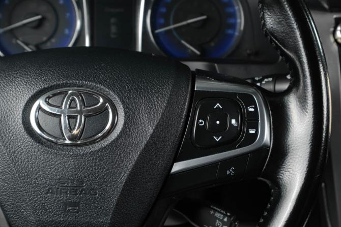 Toyota Camry VII (XV50) Рестайлинг с пробегом 2015 года, цена 2 079 000 рублей, 194000 км, седан, Автокод Объявления