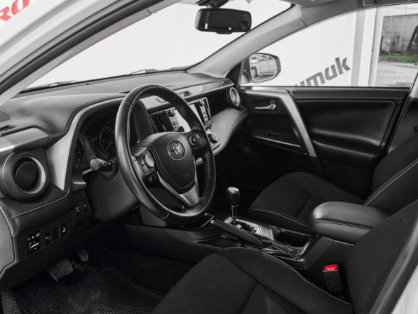 Toyota RAV4 IV (XA40) Рестайлинг с пробегом 2016 года, цена 2 275 000 рублей, 126140 км, внедорожник, Автокод Объявления