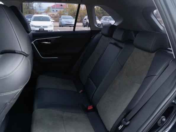 Toyota RAV4 V (XA50) с пробегом 2025 года, цена 3 958 000 рублей, 17784 км, внедорожник, Автокод Объявления