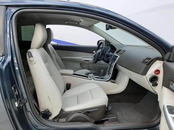 Volvo C30 I Рестайлинг с пробегом 2010 года, цена 870 000 рублей, 165188 км, хэтчбек, Автокод Объявления