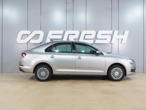 Skoda Rapid II с пробегом 2020 года, цена 1 489 000 рублей, 97442 км, лифтбек, Автокод Объявления