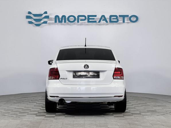 Volkswagen Polo V Рестайлинг с пробегом 2015 года, цена 740 000 рублей, 319094 км, седан, Автокод Объявления
