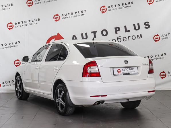Skoda Octavia II (A5) Рестайлинг с пробегом 2011 года, цена 699 000 рублей, 282152 км, лифтбек, Автокод Объявления