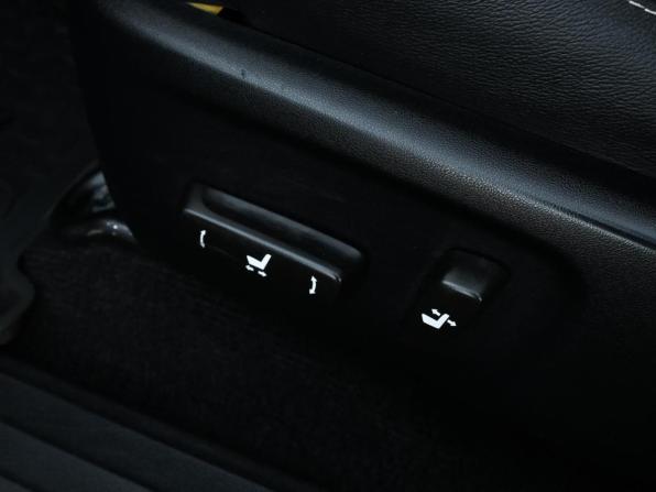 Toyota Hilux VIII с пробегом 2016 года, цена 2 949 000 рублей, 315666 км, offers.body_type.unknown, Автокод Объявления