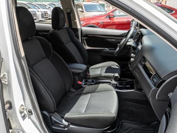 Mitsubishi Outlander III Рестайлинг 3 с пробегом 2021 года, цена 2 665 000 рублей, 60589 км, внедорожник, Автокод Объявления