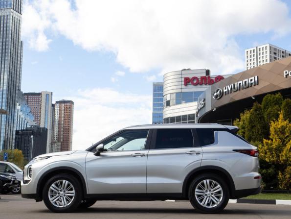 Mitsubishi Outlander IV с пробегом 2022 года, цена 3 443 000 рублей, 12149 км, внедорожник, Автокод Объявления