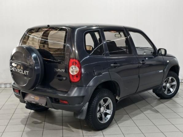 Chevrolet Niva I Рестайлинг с пробегом 2011 года, цена 540 100 рублей, 96301 км, внедорожник, Автокод Объявления