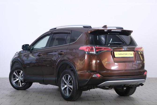 Toyota RAV4 IV (XA40) Рестайлинг с пробегом 2018 года, цена 2 259 000 рублей, 240000 км, внедорожник, Автокод Объявления
