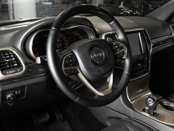 Jeep Grand Cherokee IV (WK2) Рестайлинг с пробегом 2014 года, цена 2 149 582 рубля, 156364 км, внедорожник, Автокод Объявления