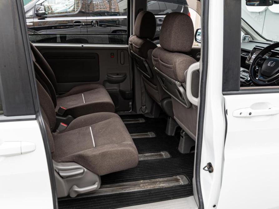 Honda Stepwgn V Краснодар  - изображение 11