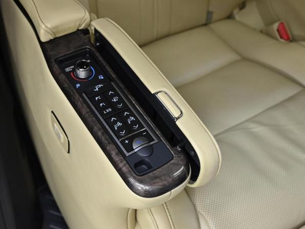 Toyota Alphard III Рестайлинг с пробегом 2021 года, цена 3 999 000 рублей, 175000 км, минивэн, Автокод Объявления
