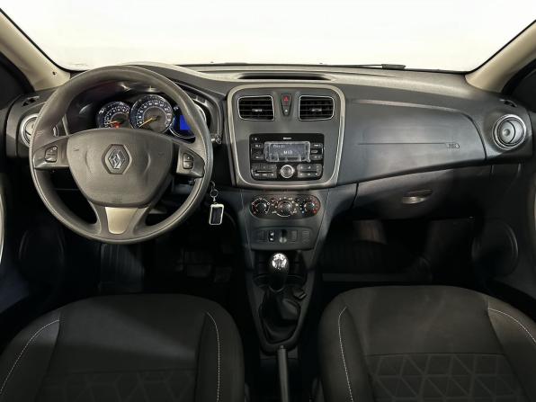 Renault Sandero II с пробегом 2018 года, цена 1 229 900 рублей, 57904 км, хэтчбек, Автокод Объявления