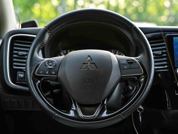 Mitsubishi Outlander III Рестайлинг 3 с пробегом 2021 года, цена 2 410 000 рублей, 71082 км, внедорожник, Автокод Объявления