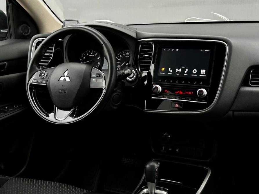 Mitsubishi Outlander III Рестайлинг 3 Санкт-Петербург  - изображение 16