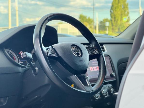 Skoda Octavia III (A7) Рестайлинг с пробегом 2018 года, цена 2 210 000 рублей, 70279 км, лифтбек, Автокод Объявления