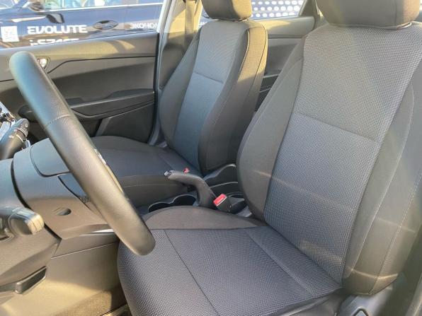 Hyundai Solaris II Рестайлинг с пробегом 2020 года, цена 1 345 000 рублей, 74779 км, седан, Автокод Объявления
