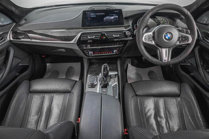 BMW 5 серии VII (G30/G31/G38) с пробегом 2017 года, цена 3 549 000 рублей, 150000 км, седан, Автокод Объявления