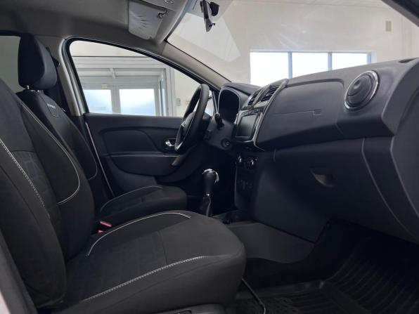 Renault Sandero II Рестайлинг с пробегом 2019 года, цена 1 230 000 рублей, 92000 км, хэтчбек, Автокод Объявления