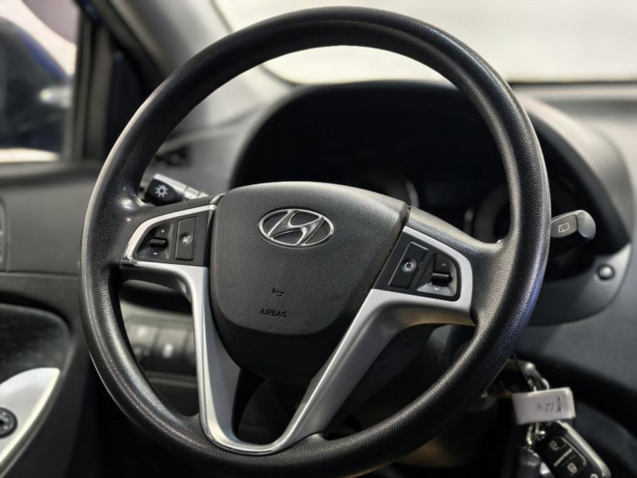 Hyundai Solaris I Курск  - изображение 10