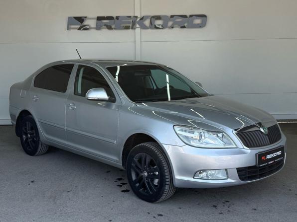 Skoda Octavia II (A5) Рестайлинг с пробегом 2013 года, цена 1 099 000 рублей, 169900 км, лифтбек, Автокод Объявления