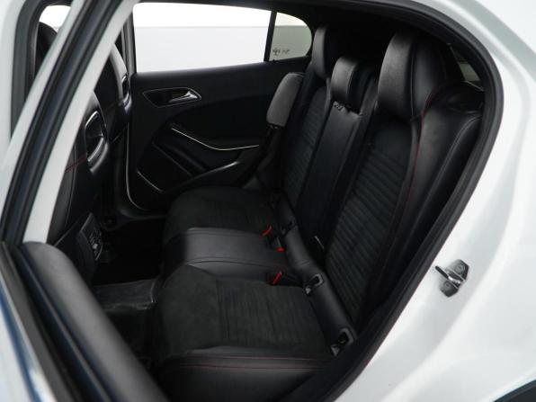 Mercedes-Benz GLA I (X156) Рестайлинг с пробегом 2018 года, цена 3 699 777 рублей, 37387 км, внедорожник, Автокод Объявления