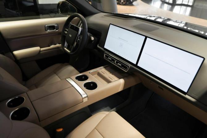 Новый Li Auto (Lixiang) L9 I Рестайлинг 2026 года, цена 12 090 000 рублей, внедорожник, Автокод Объявления