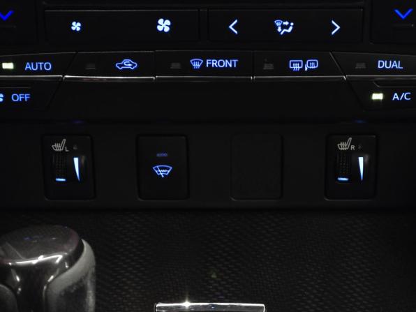 Toyota Camry VII (XV50) Рестайлинг 2 с пробегом 2017 года, цена 1 498 000 рублей, 220000 км, седан, Автокод Объявления