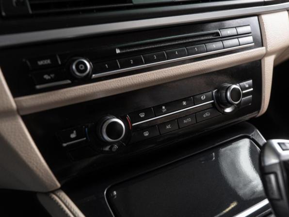 BMW 5 серии VI (F10/F11/F07) Рестайлинг с пробегом 2016 года, цена 2 390 000 рублей, 185910 км, седан, Автокод Объявления