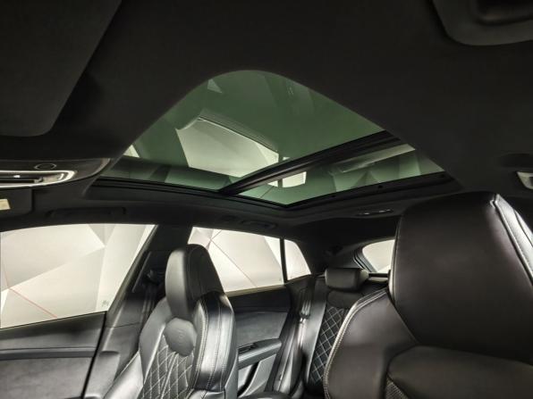 Audi Q8 I (4M) с пробегом 2022 года, цена 6 745 000 рублей, 116837 км, внедорожник, Автокод Объявления