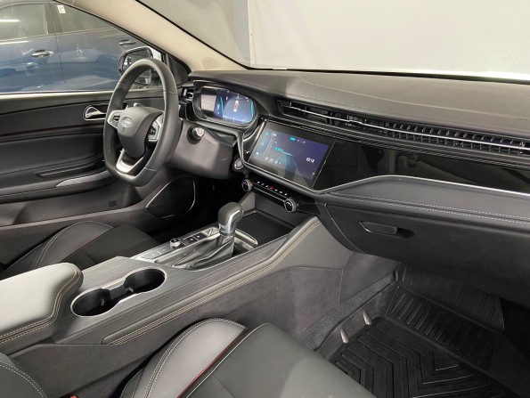 Omoda S5 с пробегом 2023 года, цена 1 900 000 рублей, 1467 км, седан, Автокод Объявления