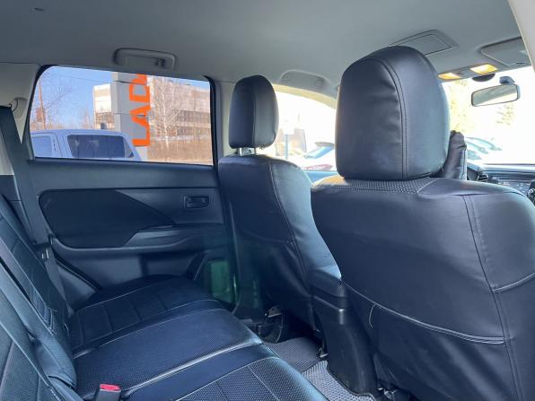 Mitsubishi Outlander III Рестайлинг 2 с пробегом 2015 года, цена 1 620 000 рублей, 167465 км, внедорожник, Автокод Объявления