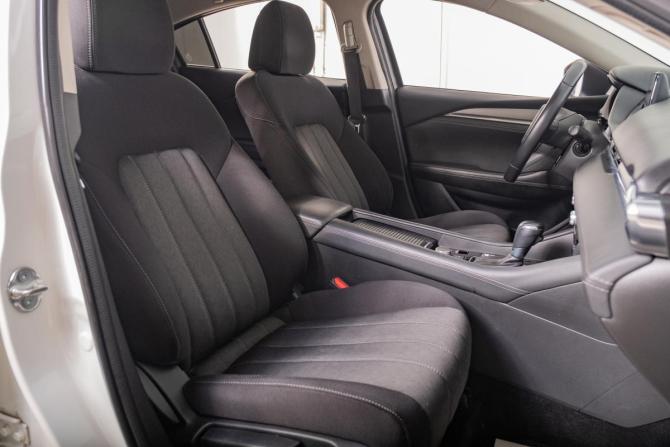 Mazda 6 III (GJ) Рестайлинг 2 с пробегом 2019 года, цена 2 499 000 рублей, 53000 км, седан, Автокод Объявления