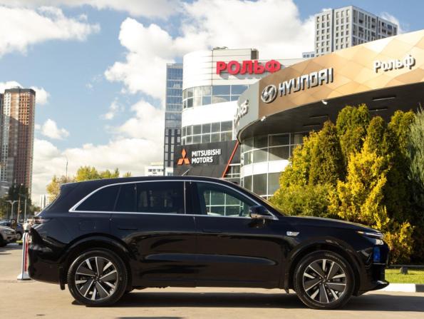 Li Auto (Lixiang) L6 I с пробегом 2025 года, цена 5 898 000 рублей, 24418 км, внедорожник, Автокод Объявления