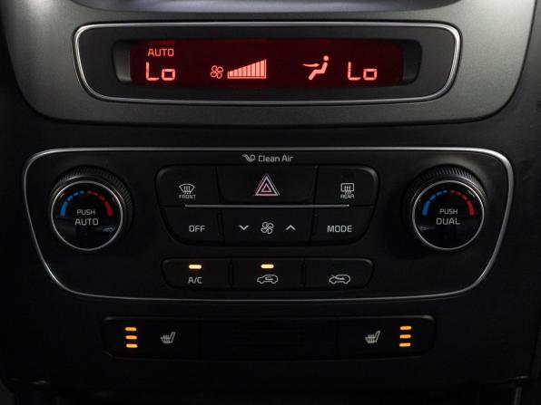 Kia Sorento II Рестайлинг с пробегом 2013 года, цена 1 690 000 рублей, 273610 км, внедорожник, Автокод Объявления