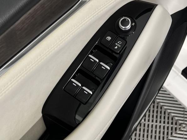 Mazda 6 III (GJ) Рестайлинг 2 с пробегом 2018 года, цена 2 270 000 рублей, 152000 км, седан, Автокод Объявления