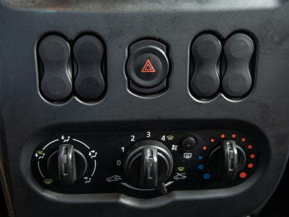 Renault Logan I Рестайлинг с пробегом 2013 года, цена 450 000 рублей, 274562 км, седан, Автокод Объявления