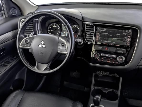 Mitsubishi Outlander III Рестайлинг с пробегом 2014 года, цена 1 710 000 рублей, 210200 км, внедорожник, Автокод Объявления
