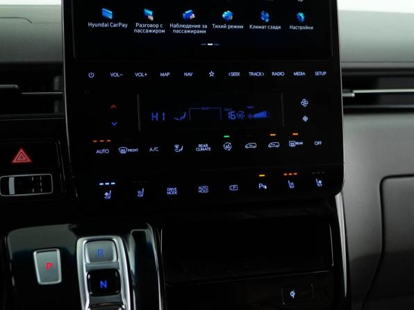 Hyundai Staria I с пробегом 2021 года, цена 4 545 055 рублей, 93591 км, минивэн, Автокод Объявления
