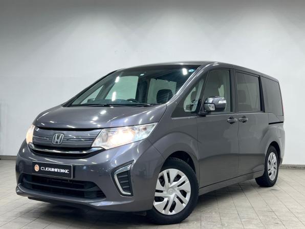 Honda Stepwgn V с пробегом 2017 года, цена 1 799 000 рублей, 134000 км, минивэн, Автокод Объявления