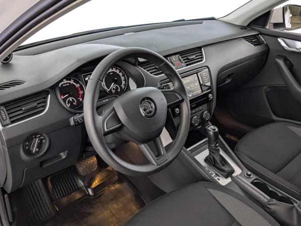 Skoda Octavia III (A7) Рестайлинг с пробегом 2019 года, цена 1 770 000 рублей, 94440 км, лифтбек, Автокод Объявления